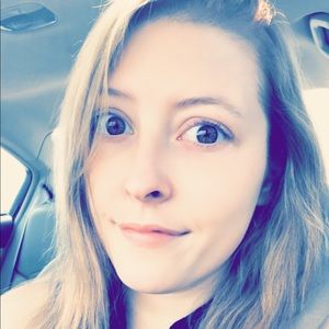 Meet your Posher, Kelsy